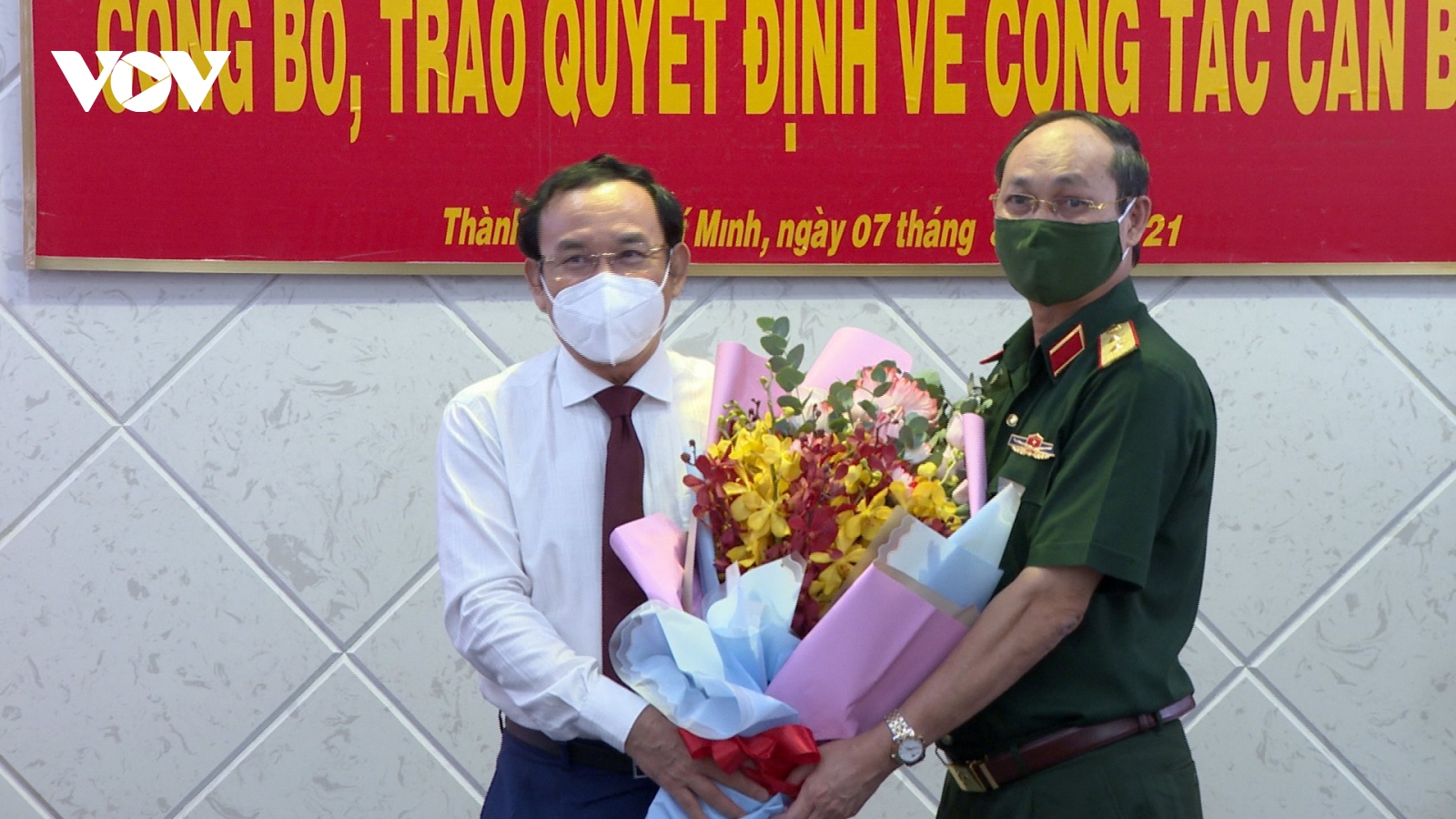 Thăng quân hàm Trung tướng cho Tư lệnh Bộ Tư lệnh TP.HCM Nguyễn Văn Nam